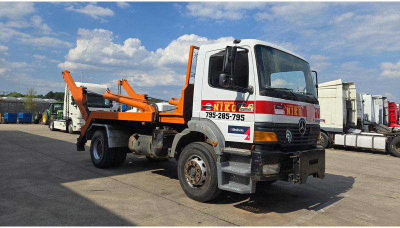 Mercedes-Benz Atego 1823 (BIG AXLE / STEEL SUSP. / LAMES / BOITE MANUELLE / MANUAL GETRIEBE) - Грузовик-контейнеровоз/ Сменный кузов: фото 3 Mercedes-Benz Atego 1823 (BIG AXLE / STEEL SUSP. / LAMES / BOITE MANUELLE / MANUAL GETRIEBE) - Грузовик-контейнеровоз/ Сменный кузов: фото 3