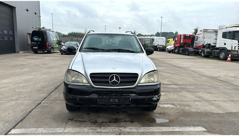 Mercedes-Benz M-Klasse ML 270 CDI - Внедорожник: фото 2 Mercedes-Benz M-Klasse ML 270 CDI - Внедорожник: фото 2