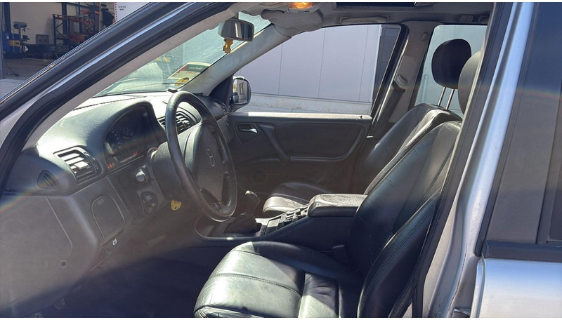 Внедорожник Mercedes-Benz M-Klasse ML 270 CDI: фото 8