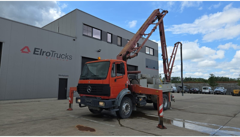Mercedes-Benz SK 1824 (V6 / LAMES / GRAND PONT / PUTZMEISTER 24M/ JOYSTICK / RADIO) - Автобетононасос: фото 1 Mercedes-Benz SK 1824 (V6 / LAMES / GRAND PONT / PUTZMEISTER 24M/ JOYSTICK / RADIO) - Автобетононасос: фото 1