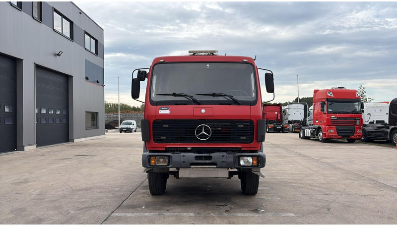 Mercedes-Benz SK 2233 (GRAND PONT / V8 AVEC 2X TURBO / BIG AXLE) - Грузовик-шасси: фото 2 Mercedes-Benz SK 2233 (GRAND PONT / V8 AVEC 2X TURBO / BIG AXLE) - Грузовик-шасси: фото 2