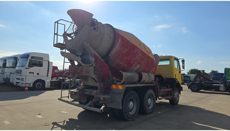 Mercedes-Benz SK 2527 (MALAXEUR / MIXER / POSSIBLE COMME CHASSIS / 6X4 / LAMES / GRAND PONT) - Автобетоносмеситель: фото 4 Mercedes-Benz SK 2527 (MALAXEUR / MIXER / POSSIBLE COMME CHASSIS / 6X4 / LAMES / GRAND PONT) - Автобетоносмеситель: фото 4