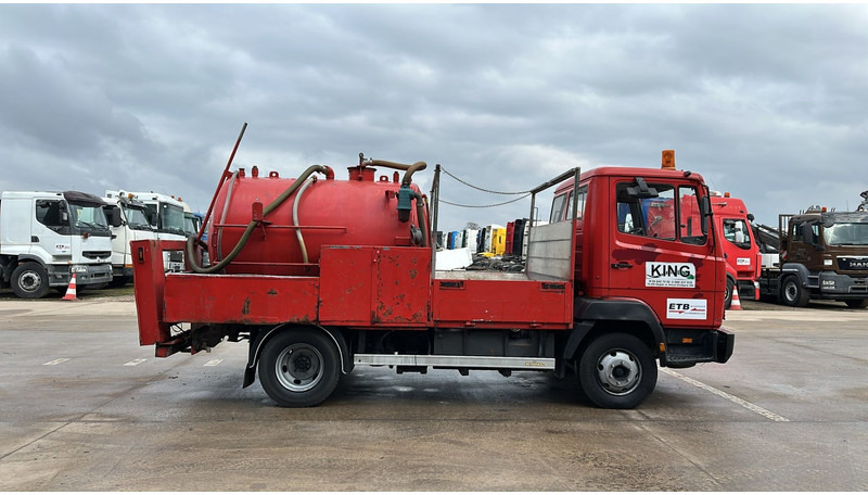 Mercedes-Benz SK 814 (VIDANGEUR / VACUUM / AUXILAIRY / SPER / STEEL SUSP. / LAMES) - Ассенизатор: фото 4 Mercedes-Benz SK 814 (VIDANGEUR / VACUUM / AUXILAIRY / SPER / STEEL SUSP. / LAMES) - Ассенизатор: фото 4