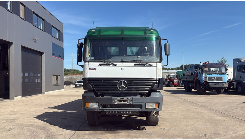 Mercedes-Benz actros 4140 (8X6 / LAMES / GRAND PONT / BOITE MANUELLE / MANUAL GEARBOX) - Самосвал: фото 2 Mercedes-Benz actros 4140 (8X6 / LAMES / GRAND PONT / BOITE MANUELLE / MANUAL GEARBOX) - Самосвал: фото 2