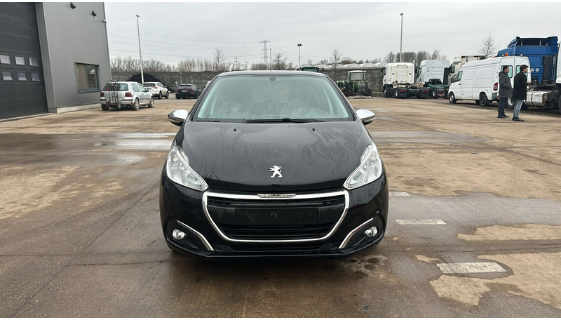 Peugeot 208 (BELGIAN CAR / AIRCO / 5 DOORS / PETROL) - Хэтчбек: фото 3 Peugeot 208 (BELGIAN CAR / AIRCO / 5 DOORS / PETROL) - Хэтчбек: фото 3