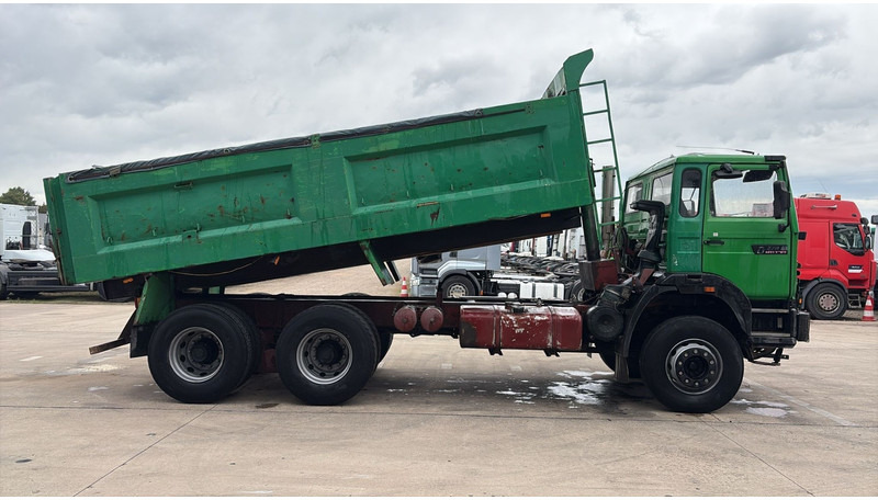 Renault G 300 MAXTER (GRAND PONT / POMPE MANUELLE / 6X4) - Самосвал: фото 4 Renault G 300 MAXTER (GRAND PONT / POMPE MANUELLE / 6X4) - Самосвал: фото 4