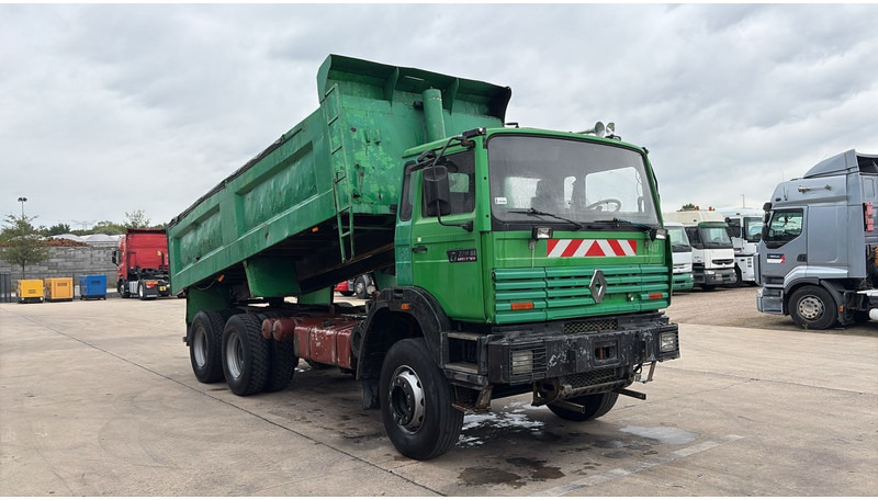 Renault G 300 MAXTER (GRAND PONT / POMPE MANUELLE / 6X4) - Самосвал: фото 3 Renault G 300 MAXTER (GRAND PONT / POMPE MANUELLE / 6X4) - Самосвал: фото 3