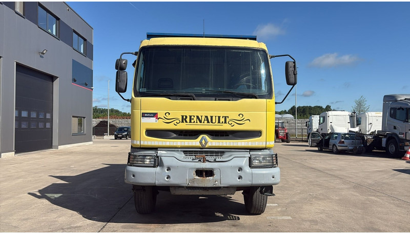 Renault Kerax 385 (BOITE MANUELLE / GRAND PONT / LAMES / MANUAL GEARBOX) - Самосвал: фото 2 Renault Kerax 385 (BOITE MANUELLE / GRAND PONT / LAMES / MANUAL GEARBOX) - Самосвал: фото 2
