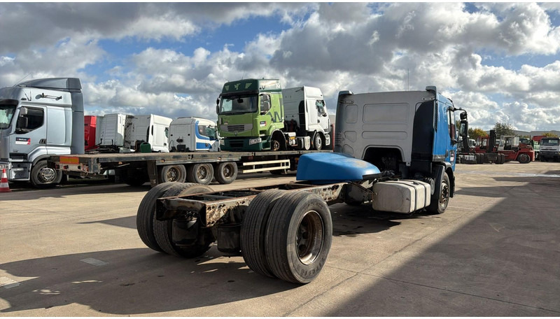 Renault Premium 320 (BOITE MANUELLE / MANUAL GEARBOX) - Грузовик-шасси: фото 4 Renault Premium 320 (BOITE MANUELLE / MANUAL GEARBOX) - Грузовик-шасси: фото 4