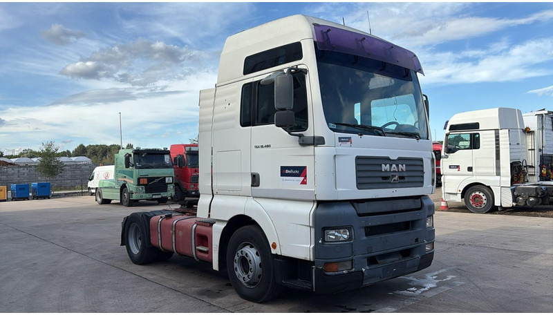 MAN TGA 18.480 (POMPE MANUELLE / MANUAL PUMP / MANUAL GEARBOX / BOITE MANUELLE) - Тягач: фото 2 MAN TGA 18.480 (POMPE MANUELLE / MANUAL PUMP / MANUAL GEARBOX / BOITE MANUELLE) - Тягач: фото 2