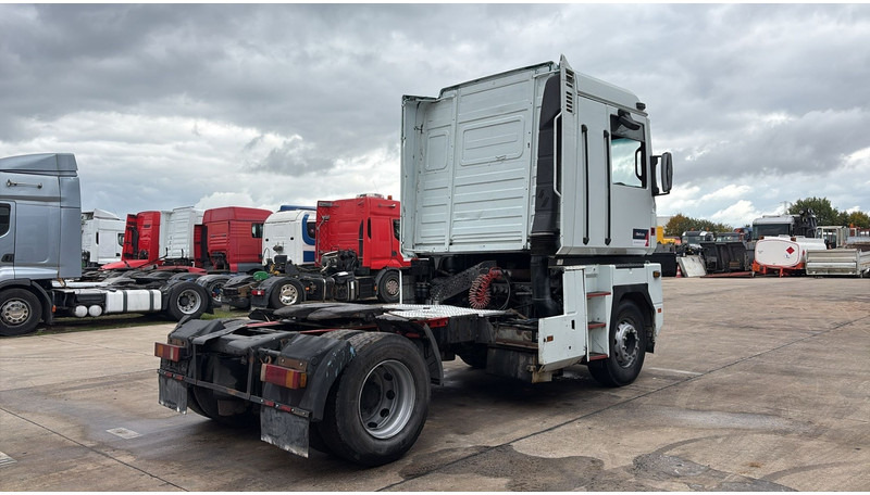 Renault AE 440 Magnum E-tech (BOITE MANUELLE / MANUAL GEARBOX) - Тягач: фото 4 Renault AE 440 Magnum E-tech (BOITE MANUELLE / MANUAL GEARBOX) - Тягач: фото 4