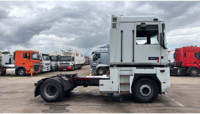 Renault AE 440 Magnum E-tech (BOITE MANUELLE / MANUAL GEARBOX) - Тягач: фото 3 Renault AE 440 Magnum E-tech (BOITE MANUELLE / MANUAL GEARBOX) - Тягач: фото 3