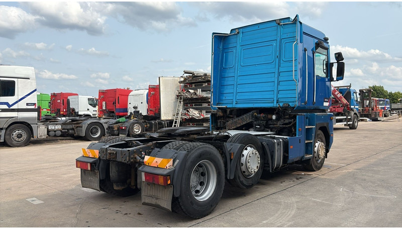 Renault AE 480 Magnum E-tech (6X2 / 8 TYRES / BOITE MANUELLE / PARFAIT ETAT / TRACTEUR ORIGINAL / MANUAL GEARBOX / PTO) - Тягач: фото 4 Renault AE 480 Magnum E-tech (6X2 / 8 TYRES / BOITE MANUELLE / PARFAIT ETAT / TRACTEUR ORIGINAL / MANUAL GEARBOX / PTO) - Тягач: фото 4