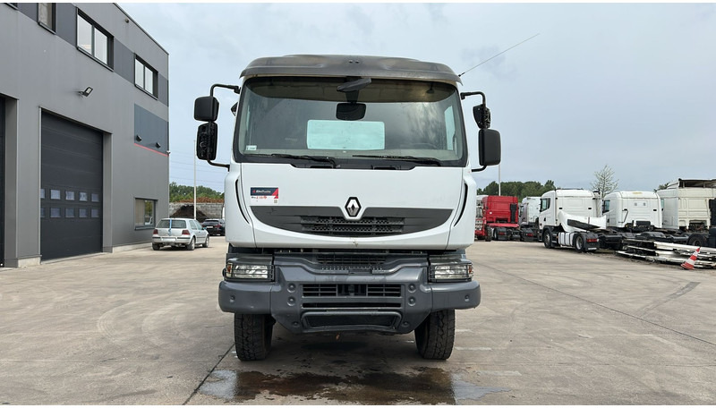 Renault Kerax 460 DXI (TRES BONNE ETAT / LAMES / BOITE MANUELLE / MANUAL GEARBOX / PROPRE / GRAND PONT) - Тягач: фото 2 Renault Kerax 460 DXI (TRES BONNE ETAT / LAMES / BOITE MANUELLE / MANUAL GEARBOX / PROPRE / GRAND PONT) - Тягач: фото 2