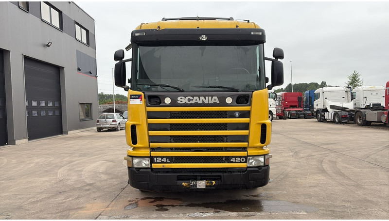 Scania 124-420 (6X2 / 8 TYRES / ORIGINAL TRACTOR UNIT / FRONT STEEL) - Тягач: фото 2 Scania 124-420 (6X2 / 8 TYRES / ORIGINAL TRACTOR UNIT / FRONT STEEL) - Тягач: фото 2
