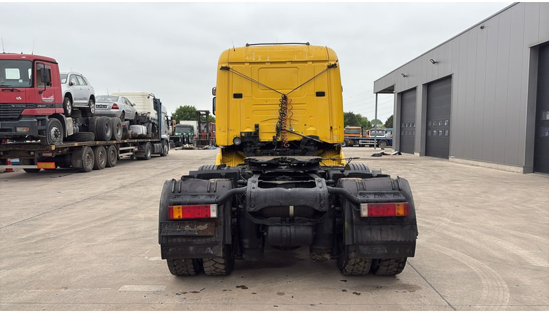 Scania 124-420 (6X2 / 8 TYRES / ORIGINAL TRACTOR UNIT / FRONT STEEL) в лизинг Scania 124-420 (6X2 / 8 TYRES / ORIGINAL TRACTOR UNIT / FRONT STEEL): фото 6