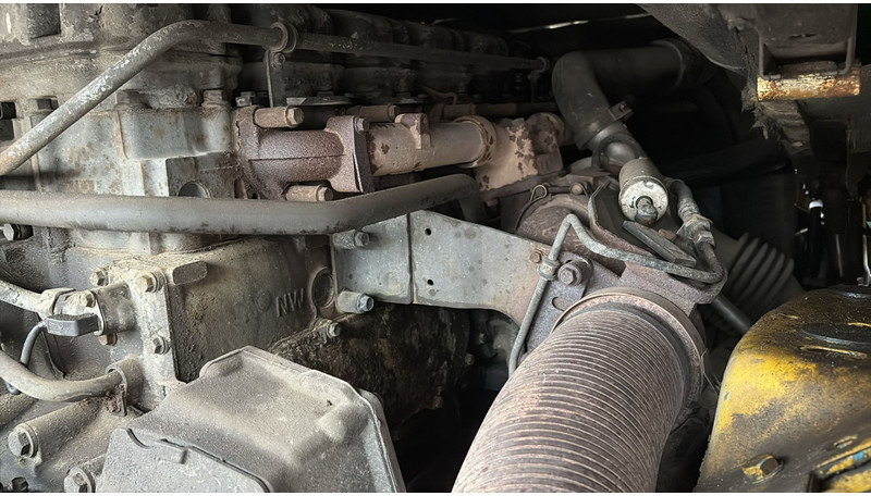 Scania 124-420 (6X2 / 8 TYRES / ORIGINAL TRACTOR UNIT / FRONT STEEL) в лизинг Scania 124-420 (6X2 / 8 TYRES / ORIGINAL TRACTOR UNIT / FRONT STEEL): фото 19