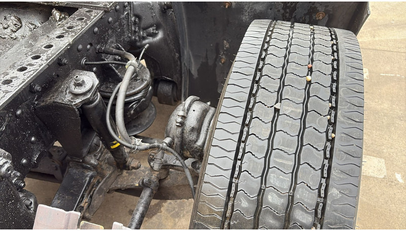 Scania 124-420 (6X2 / 8 TYRES / ORIGINAL TRACTOR UNIT / FRONT STEEL) в лизинг Scania 124-420 (6X2 / 8 TYRES / ORIGINAL TRACTOR UNIT / FRONT STEEL): фото 12