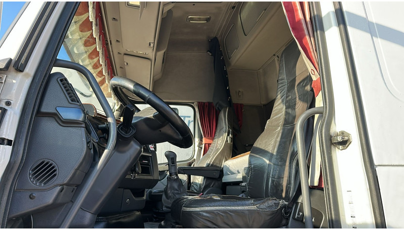 Тягач Volvo FH 460 (MANUAL GEARBOX / VERY CLEAN !!! / GOOD TYRES / TOP CONDITION): фото 16