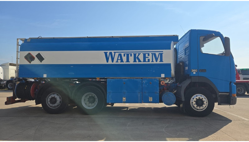 Volvo FH 12.380 (20.100 LITERS / PARFAIT ETAT / TOP CONDITION !!! / 6X2 / BOITE MANUELLE) - Грузовик-цистерна: фото 4 Volvo FH 12.380 (20.100 LITERS / PARFAIT ETAT / TOP CONDITION !!! / 6X2 / BOITE MANUELLE) - Грузовик-цистерна: фото 4