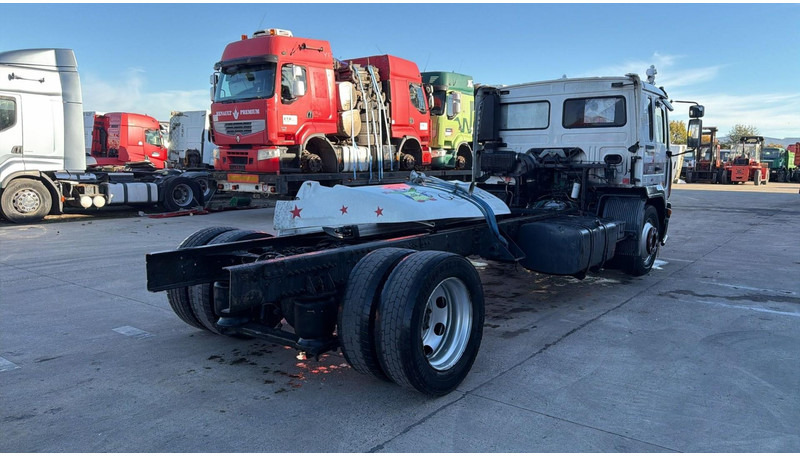 Volvo FL 6 - 220 (MANUAL GEARBOX / BOITE MANUELLE / 8 TONNES) - Грузовик-шасси: фото 4 Volvo FL 6 - 220 (MANUAL GEARBOX / BOITE MANUELLE / 8 TONNES) - Грузовик-шасси: фото 4