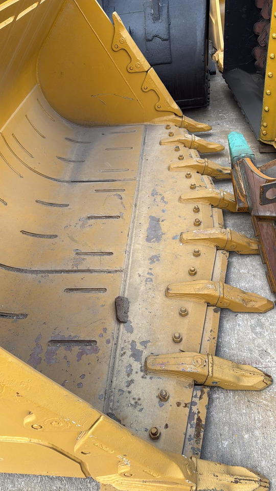 CAT 966 Rock Bucket - Колёсный погрузчик: фото 3 CAT 966 Rock Bucket - Колёсный погрузчик: фото 3