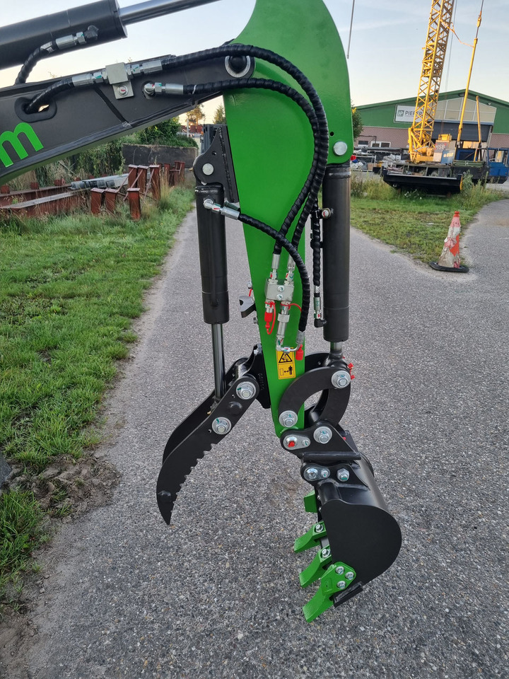 Мини-экскаватор WCM CTX 8010S Diesel: фото 12 Мини-экскаватор WCM CTX 8010S Diesel: фото 12