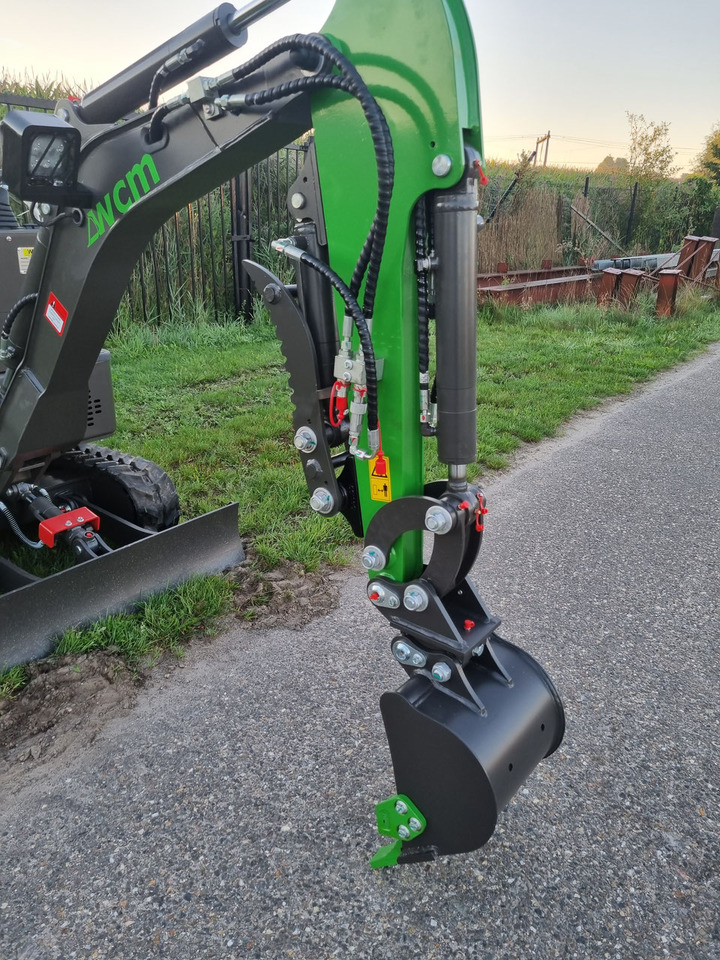 Мини-экскаватор WCM CTX 8010S Diesel: фото 9 Мини-экскаватор WCM CTX 8010S Diesel: фото 9