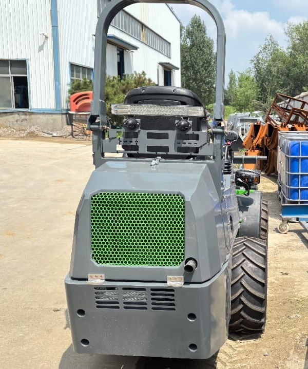 Колёсный погрузчик WCM -L1812: фото 6 Колёсный погрузчик WCM -L1812: фото 6