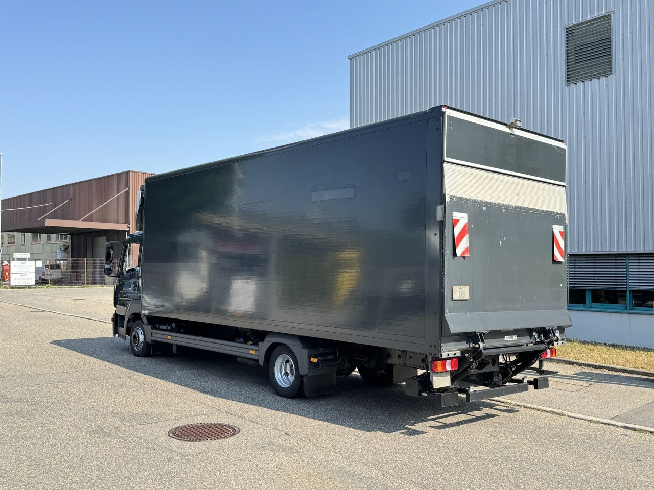 Mercedes-Benz Atego 818L Koffer 7,3m LBW Klima Automatik - Фургон с закрытым кузовом: фото 5 Mercedes-Benz Atego 818L Koffer 7,3m LBW Klima Automatik - Фургон с закрытым кузовом: фото 5