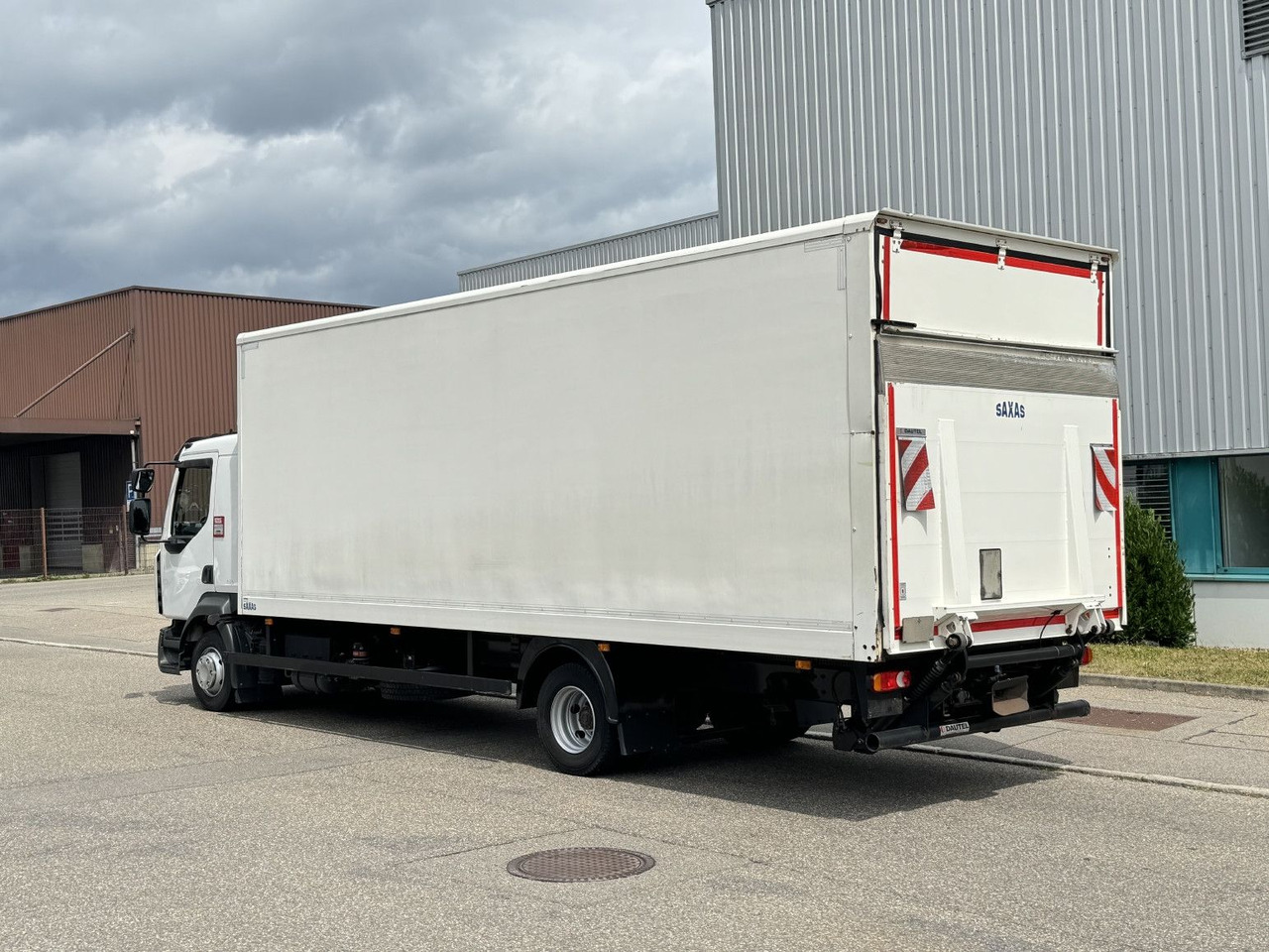 Renault D12-240 Koffer 7,3m AHK L-Haus Klima Luft - Грузовик с закрытым кузовом: фото 5 Renault D12-240 Koffer 7,3m AHK L-Haus Klima Luft - Грузовик с закрытым кузовом: фото 5