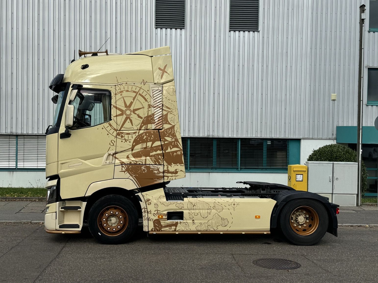 Renault T520 HIGHCAB TTC-Umbau 2-Tanks Retarder Standkli - Тягач: фото 5 Renault T520 HIGHCAB TTC-Umbau 2-Tanks Retarder Standkli - Тягач: фото 5