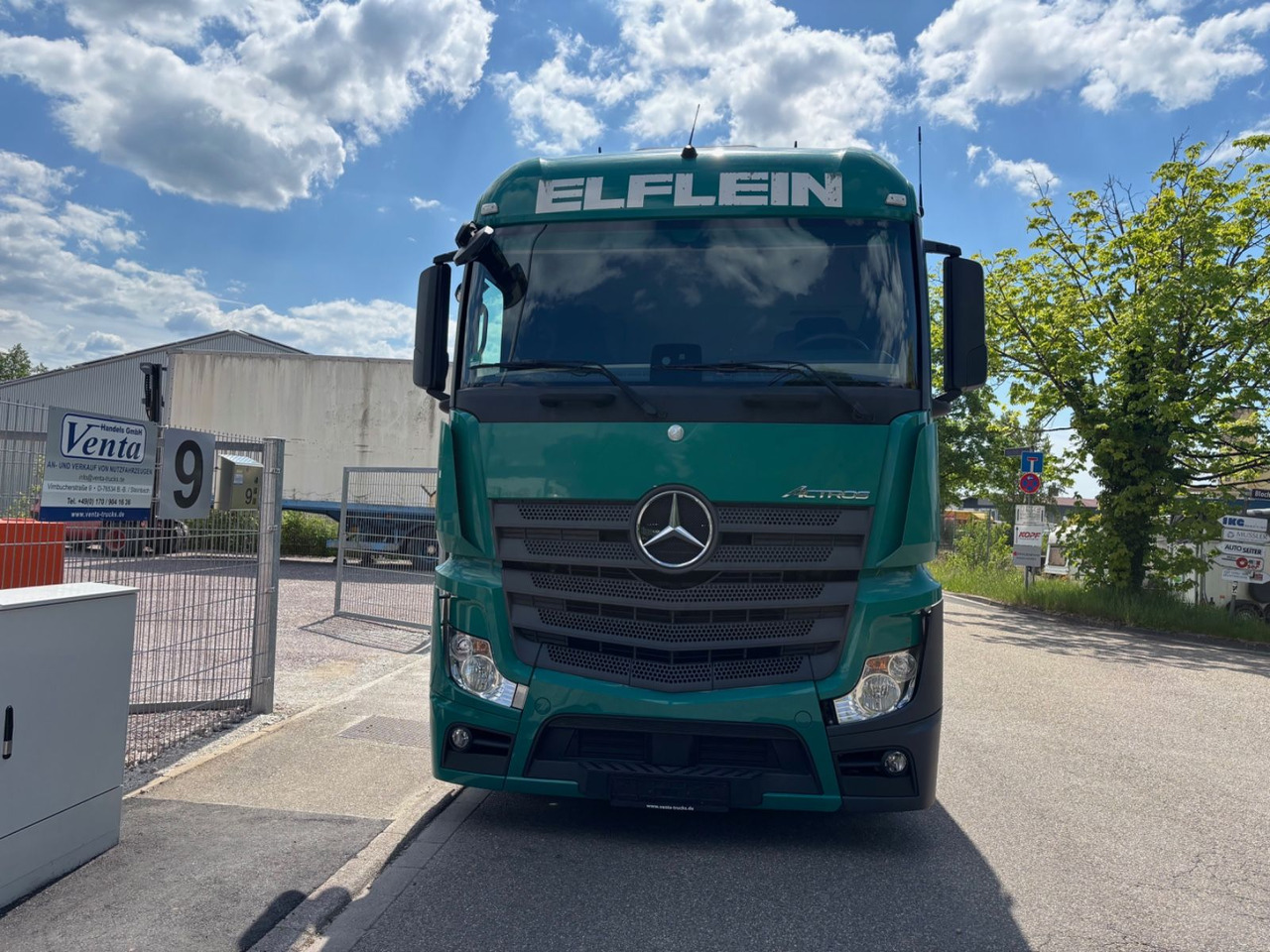 Mercedes-Benz Actros 1843 LL StreamSpace, Mega - Тягач: фото 2 Mercedes-Benz Actros 1843 LL StreamSpace, Mega - Тягач: фото 2