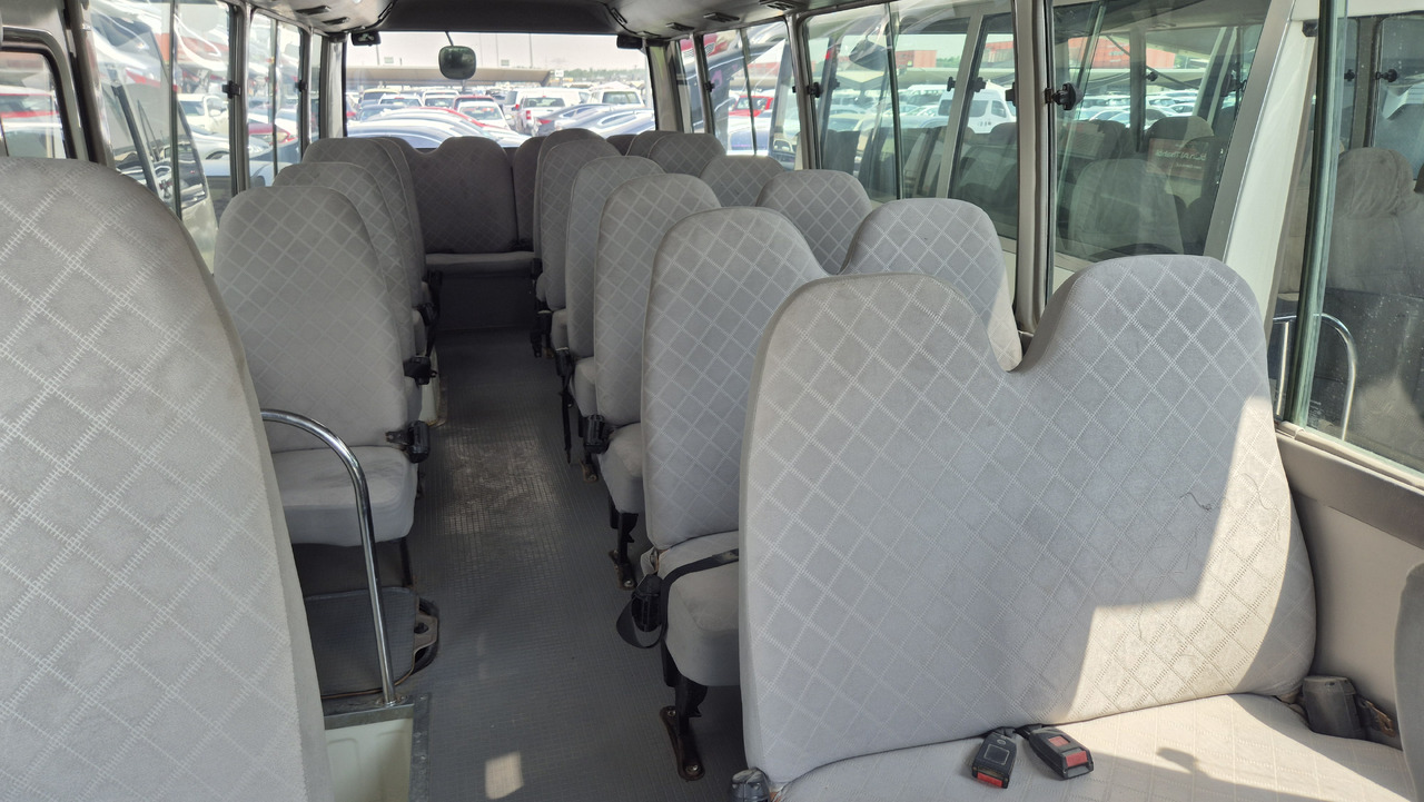 TOYOTA Coaster ... 30 places ... Climatisé - Микроавтобус, Пассажирский фургон: фото 3 TOYOTA Coaster ... 30 places ... Climatisé - Микроавтобус, Пассажирский фургон: фото 3