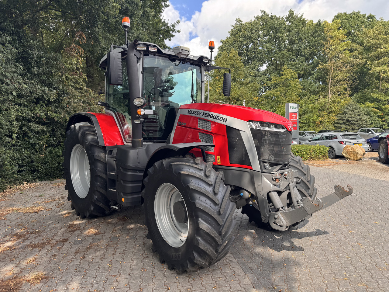 Massey Ferguson 8s.205 Dyna7 Exclusive - Трактор: фото 4 Massey Ferguson 8s.205 Dyna7 Exclusive - Трактор: фото 4