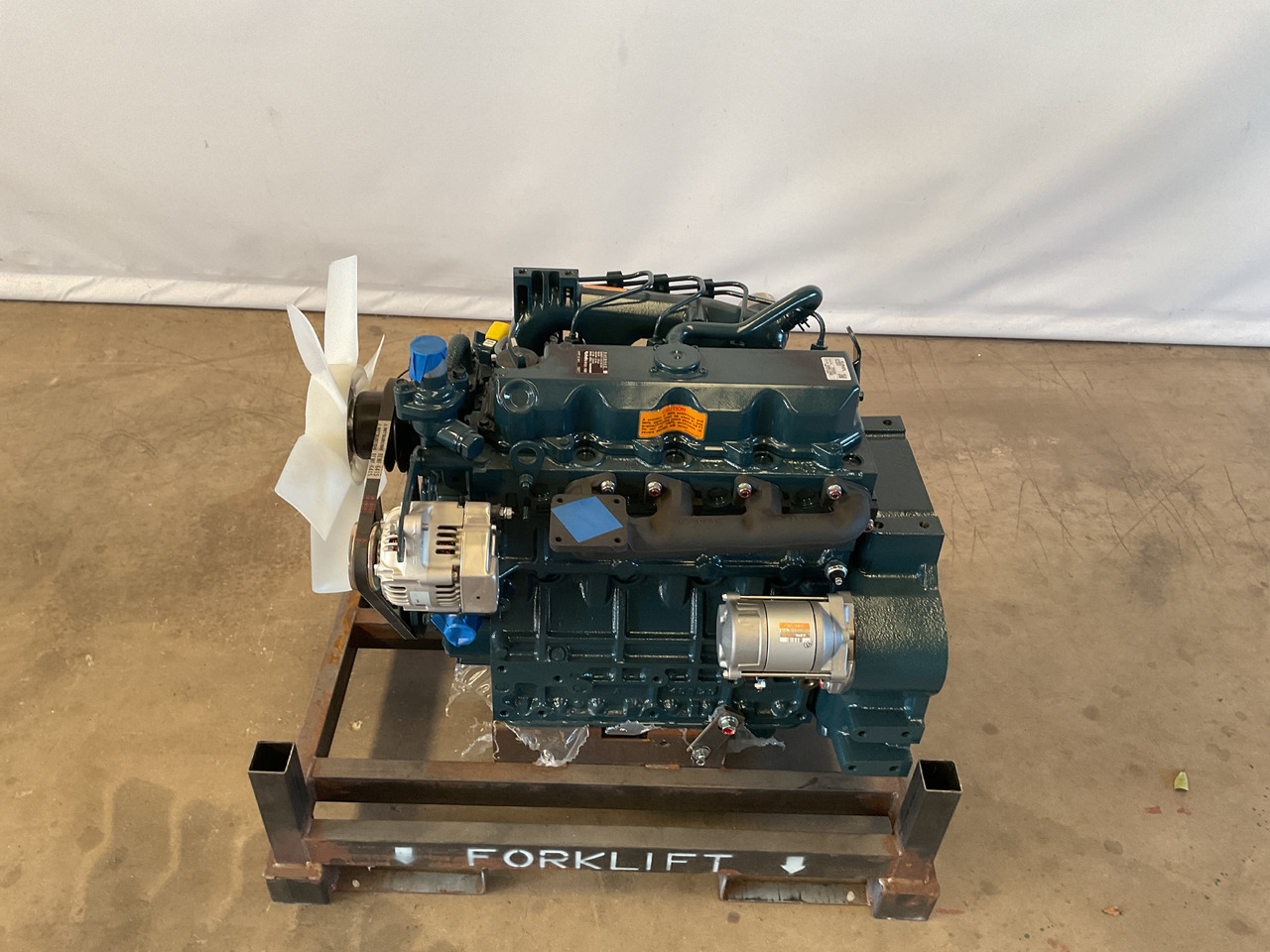 Kubota V2203-BG-ES03 - Двигатель: фото 2 Kubota V2203-BG-ES03 - Двигатель: фото 2