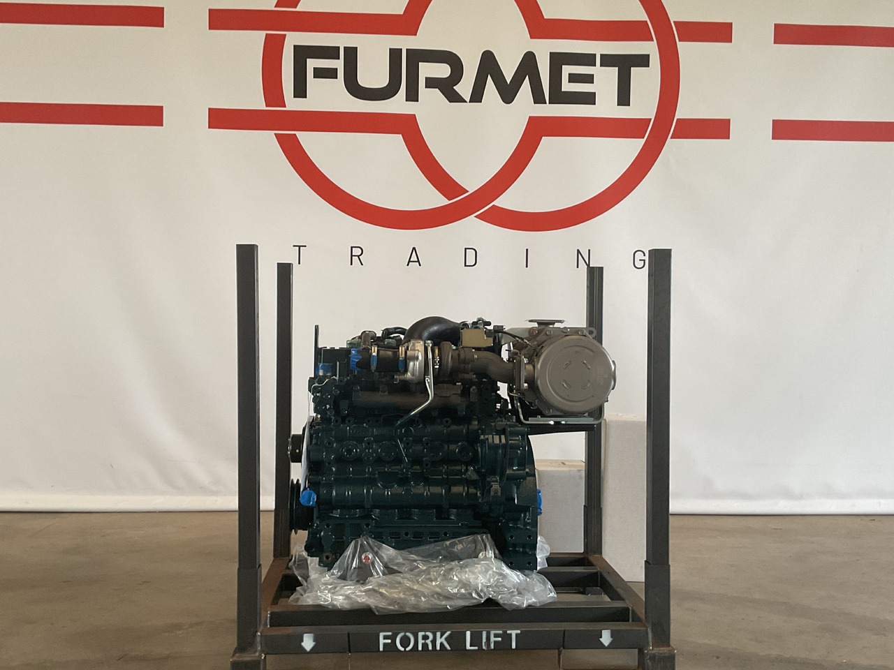 Kubota V3307 CR-T - Двигатель: фото 1 Kubota V3307 CR-T - Двигатель: фото 1