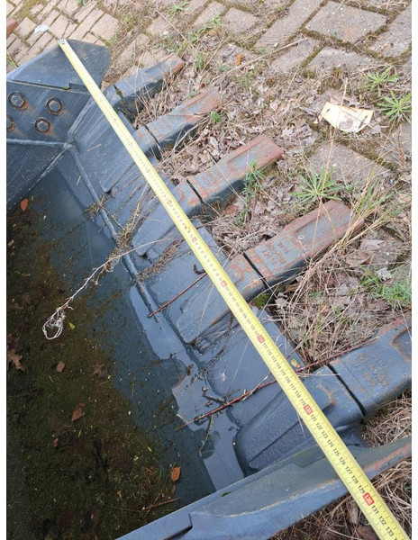 Hyundai Excavator Digging Bucket 140, 61K4-30701 - Ковш для Строительной техники: фото 3 Hyundai Excavator Digging Bucket 140, 61K4-30701 - Ковш для Строительной техники: фото 3