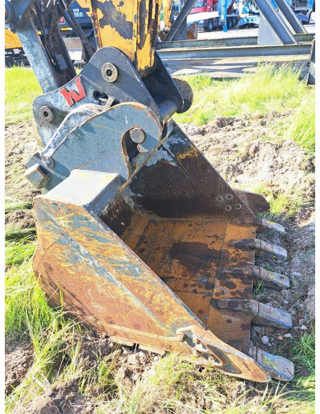 Hyundai HW140 - Колёсный экскаватор: фото 5 Hyundai HW140 - Колёсный экскаватор: фото 5