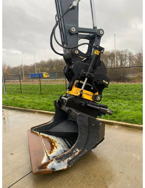 Engcon EC233, OQ80, GB29 = Rotator + Coupler + Gripper + - Навесное оборудование для Строительной техники: фото 1 Engcon EC233, OQ80, GB29 = Rotator + Coupler + Gripper + - Навесное оборудование для Строительной техники: фото 1