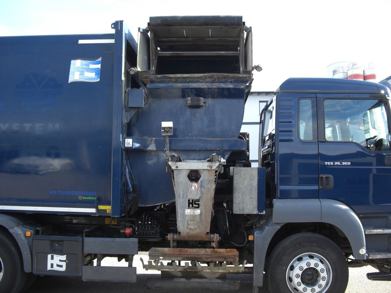 MAN 26360FNLL / RECHTSGEST. - Мусоровоз: фото 5 MAN 26360FNLL / RECHTSGEST. - Мусоровоз: фото 5