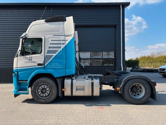 Тягач Volvo FM460 Globetrotter PTO: фото 6