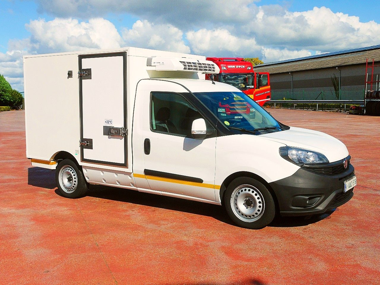 Fiat DOBLO 1.6 KUHLKOFFER THERMOKING MT A/C - Фургон-рефрижератор: фото 2 Fiat DOBLO 1.6 KUHLKOFFER THERMOKING MT A/C - Фургон-рефрижератор: фото 2