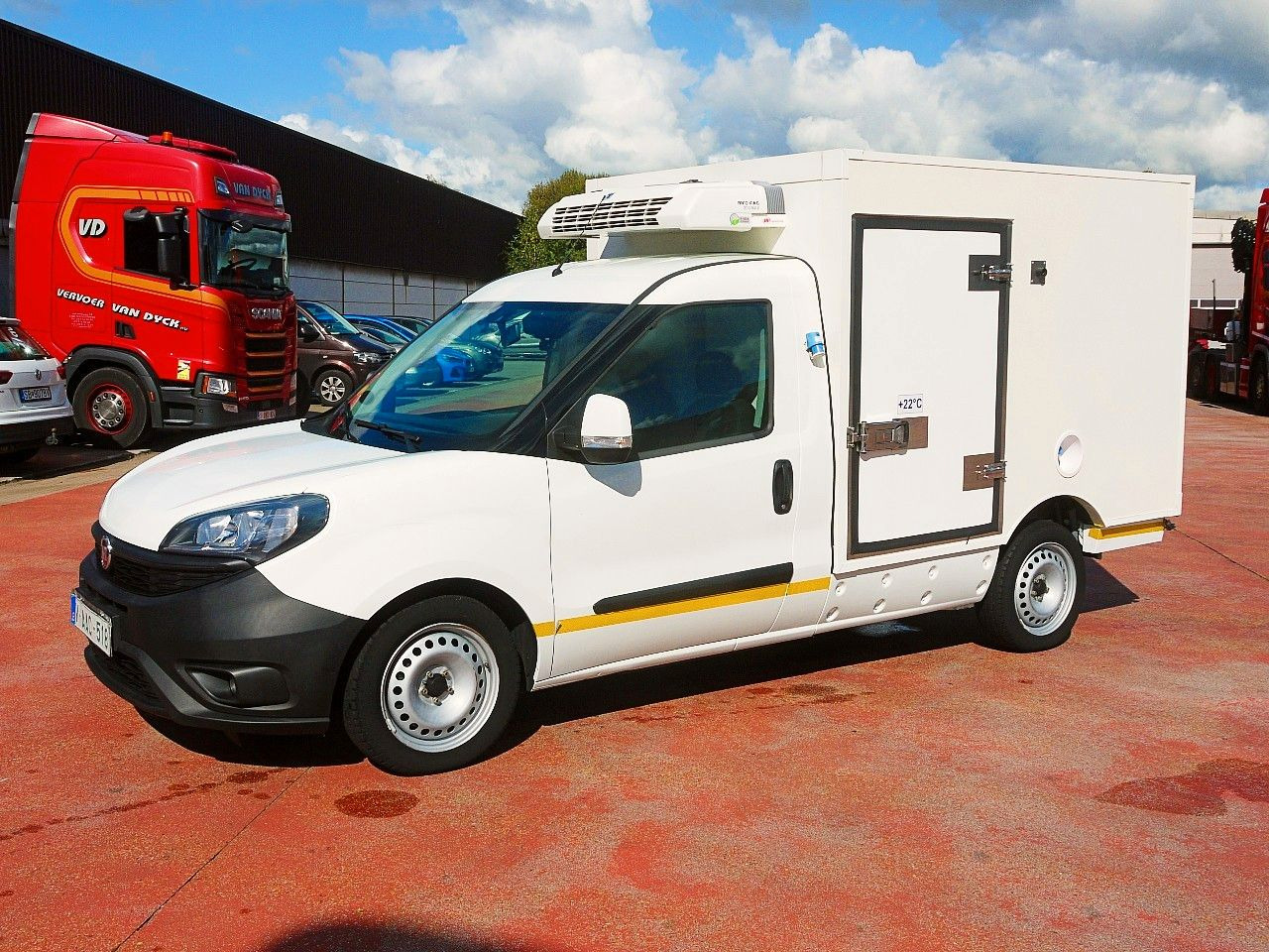 Fiat DOBLO 1.6 KUHLKOFFER THERMOKING MT A/C - Фургон-рефрижератор: фото 4 Fiat DOBLO 1.6 KUHLKOFFER THERMOKING MT A/C - Фургон-рефрижератор: фото 4