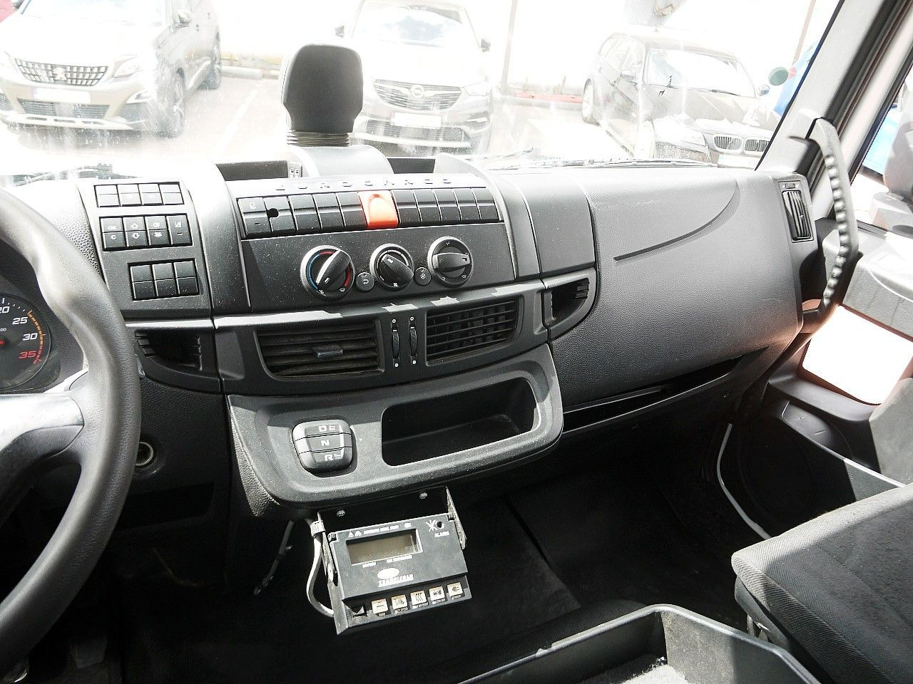 Рефрижератор Iveco 100E19 KUHLKOFFER CARRIER SUPRA 550 luft fed A/C: фото 15 Рефрижератор Iveco 100E19 KUHLKOFFER CARRIER SUPRA 550 luft fed A/C: фото 15