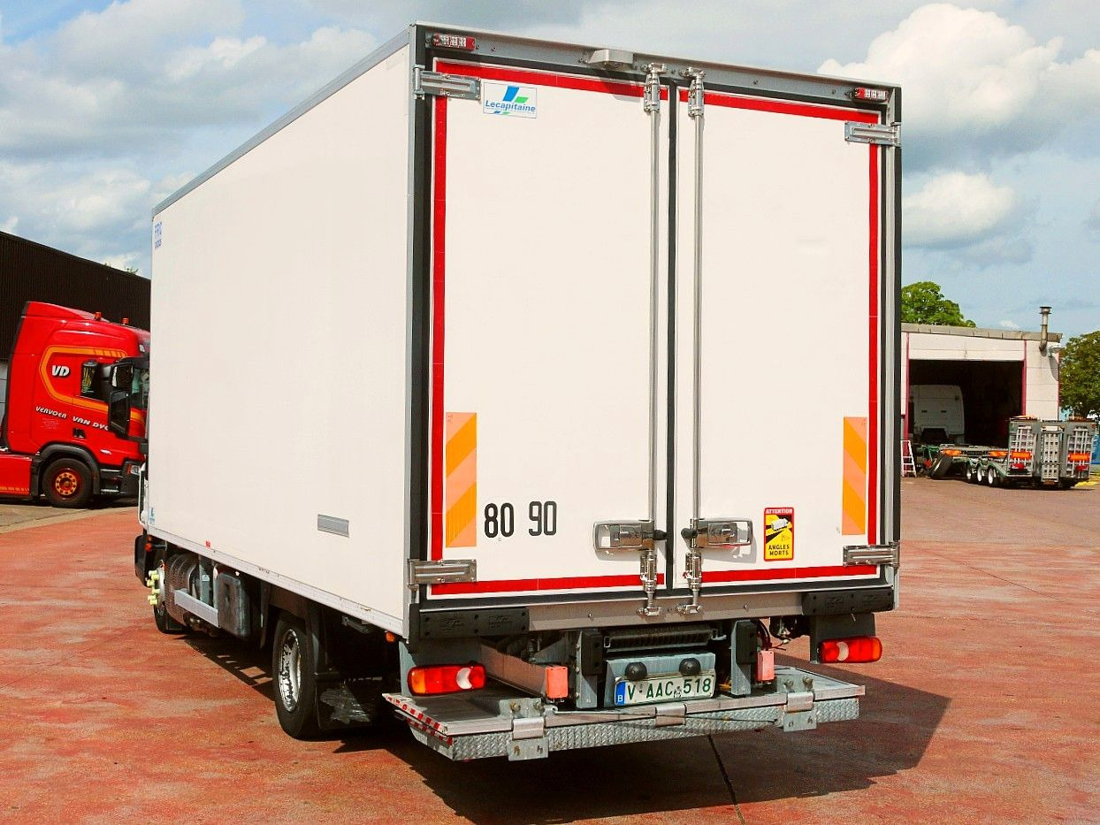 Рефрижератор Iveco 100E19 KUHLKOFFER CARRIER SUPRA 550 luft fed A/C: фото 7 Рефрижератор Iveco 100E19 KUHLKOFFER CARRIER SUPRA 550 luft fed A/C: фото 7