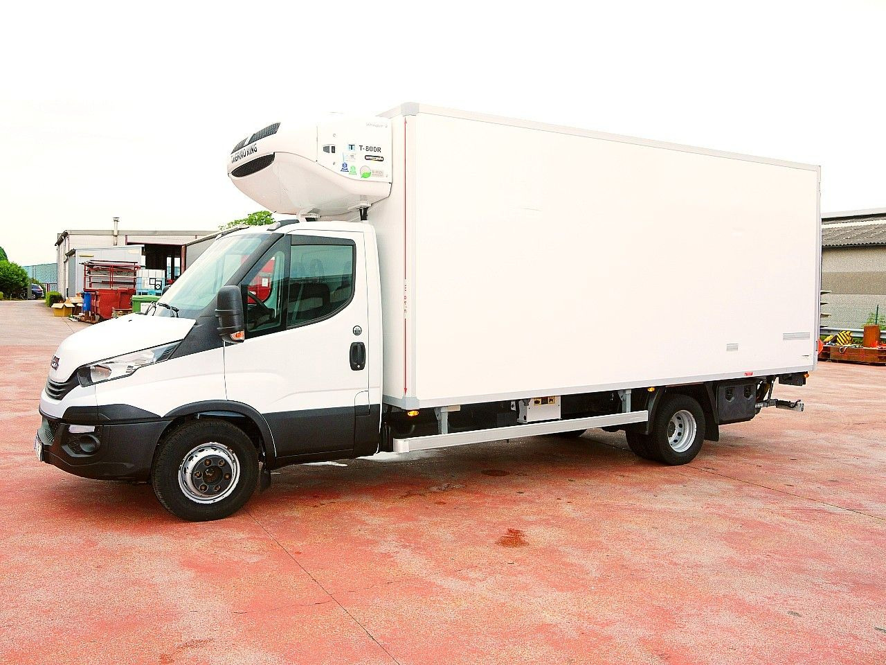 Iveco 72C21 70 65 DAILY THERMOKING T800 A/C LBW LUFT - Фургон-рефрижератор: фото 4 Iveco 72C21 70 65 DAILY THERMOKING T800 A/C LBW LUFT - Фургон-рефрижератор: фото 4
