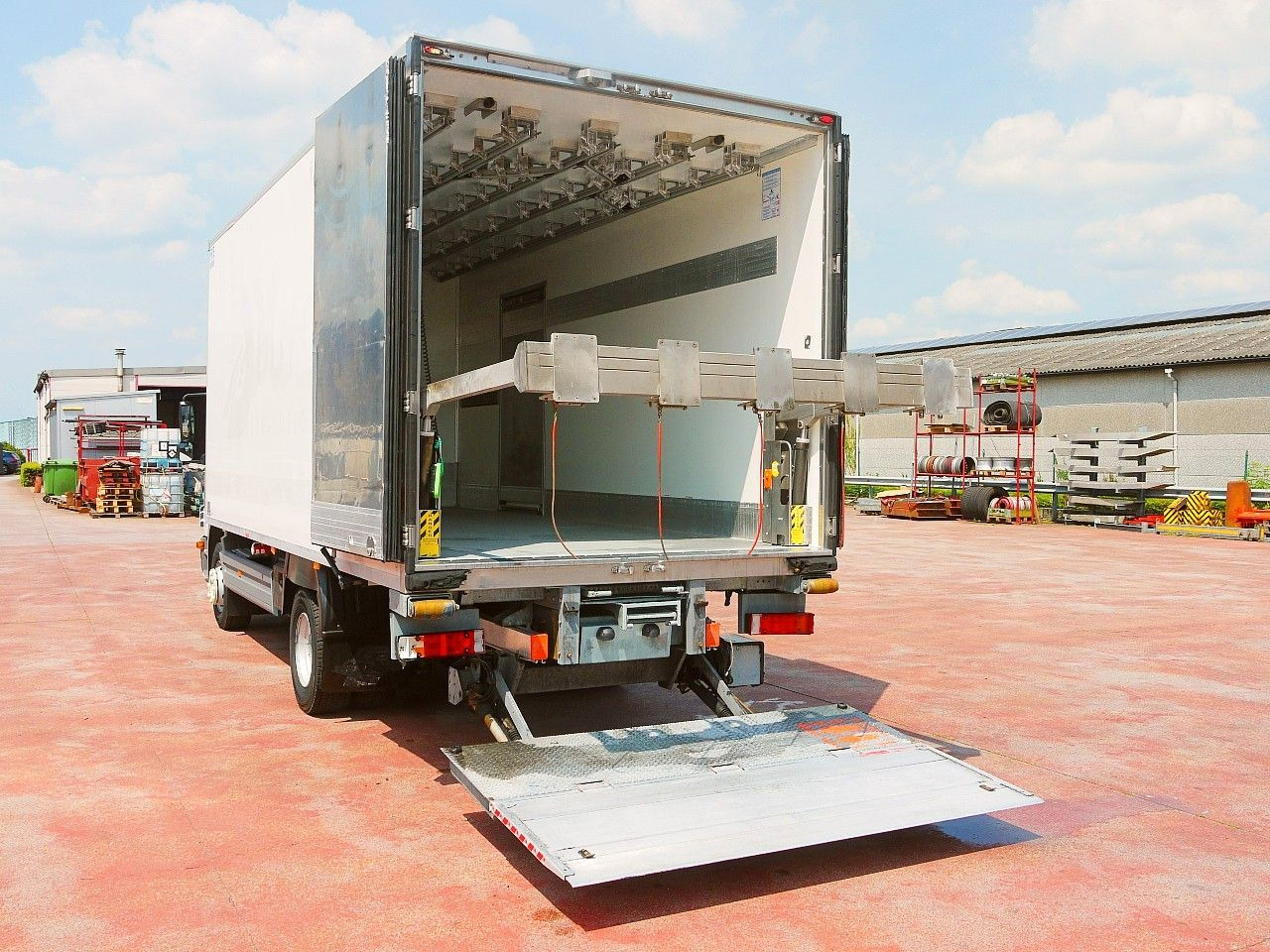 Рефрижератор Mercedes-Benz 1318 ATEGO FLEISH KUHLKOFFER CARRIER SUPRA 750: фото 8