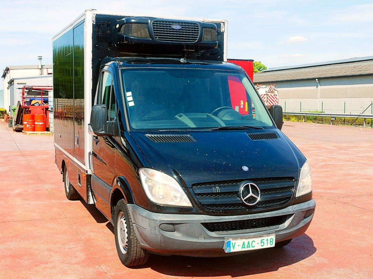Mercedes-Benz 319 SPRINTER V6 KUHLKOFFER CARRIER PULSOR 600 MT - Фургон-рефрижератор: фото 1 Mercedes-Benz 319 SPRINTER V6 KUHLKOFFER CARRIER PULSOR 600 MT - Фургон-рефрижератор: фото 1
