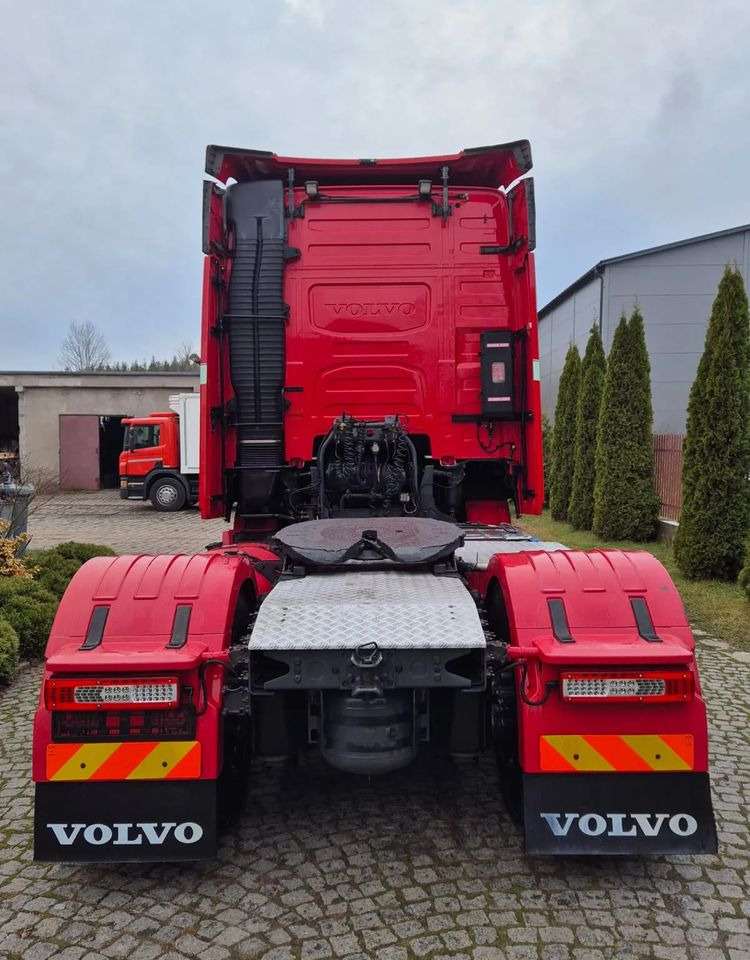Volvo FH GLOBETROTTER - Тягач: фото 5 Volvo FH GLOBETROTTER - Тягач: фото 5